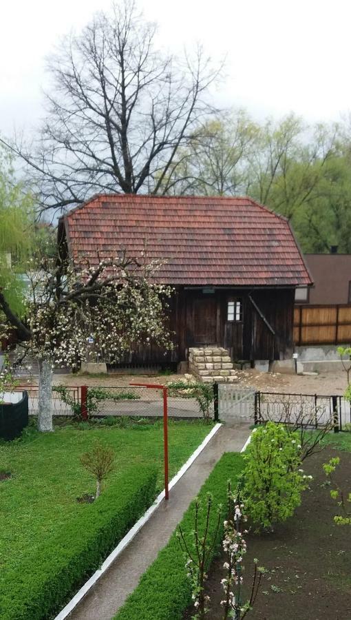Holiday Home Old Mill Bihać Екстериор снимка